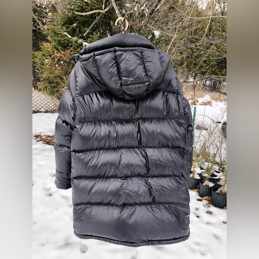 TNA SUPER PUFF Aritzia MID (medium) Black Puffer Coat - Picture 2 of 10